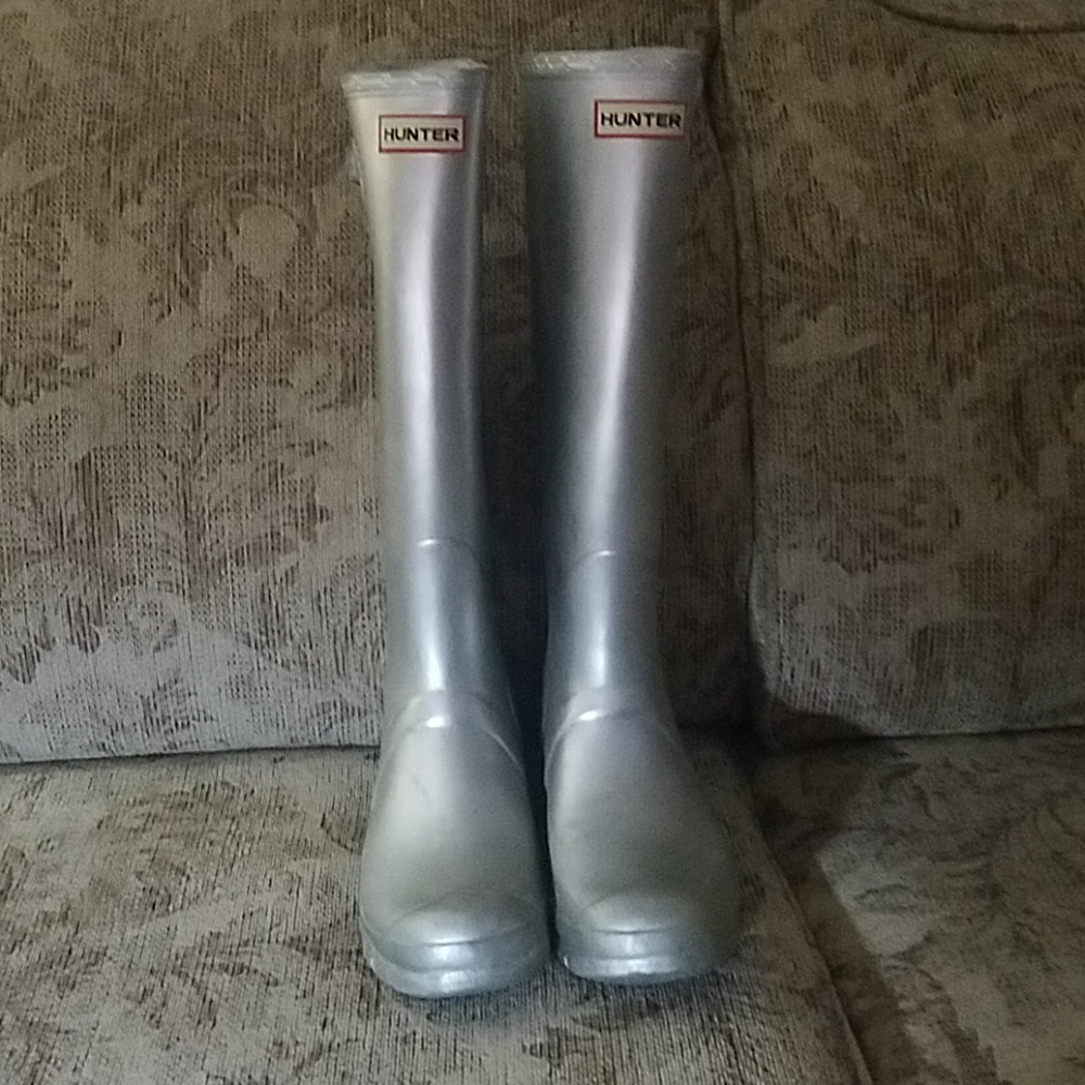 Hunter boots size 10 silver